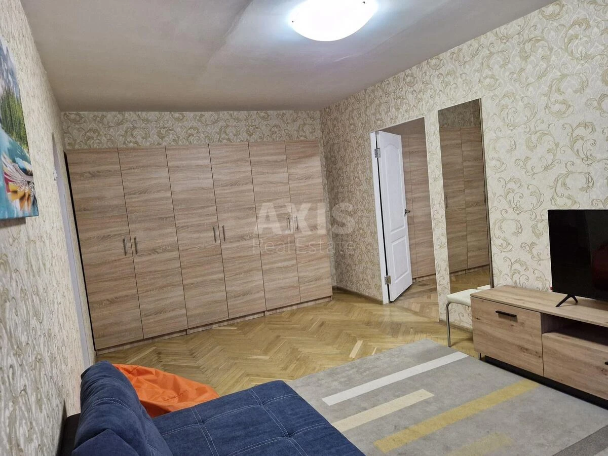 2к квартира ул. Радченко Петра 217165010