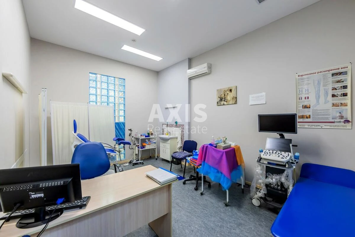 Service object vul. Syrec'ka 32, 358m2600303