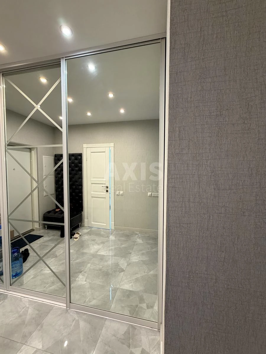 1k apartment vul. Solom'jans'ka 20В703304
