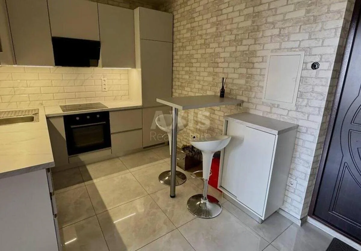 2k apartment vul. Pol'ova 73