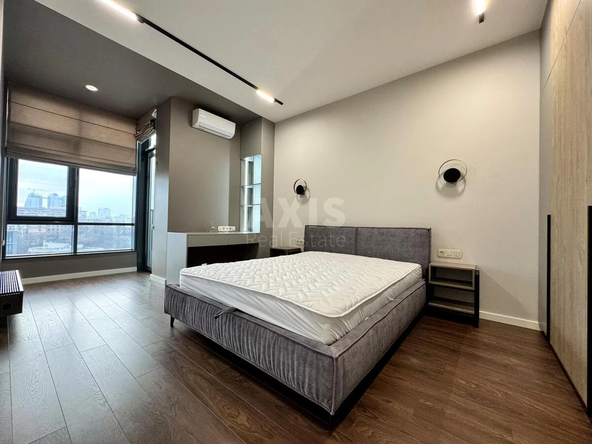 4k apartment vul. Strutyns'kogo Sergija 26579111