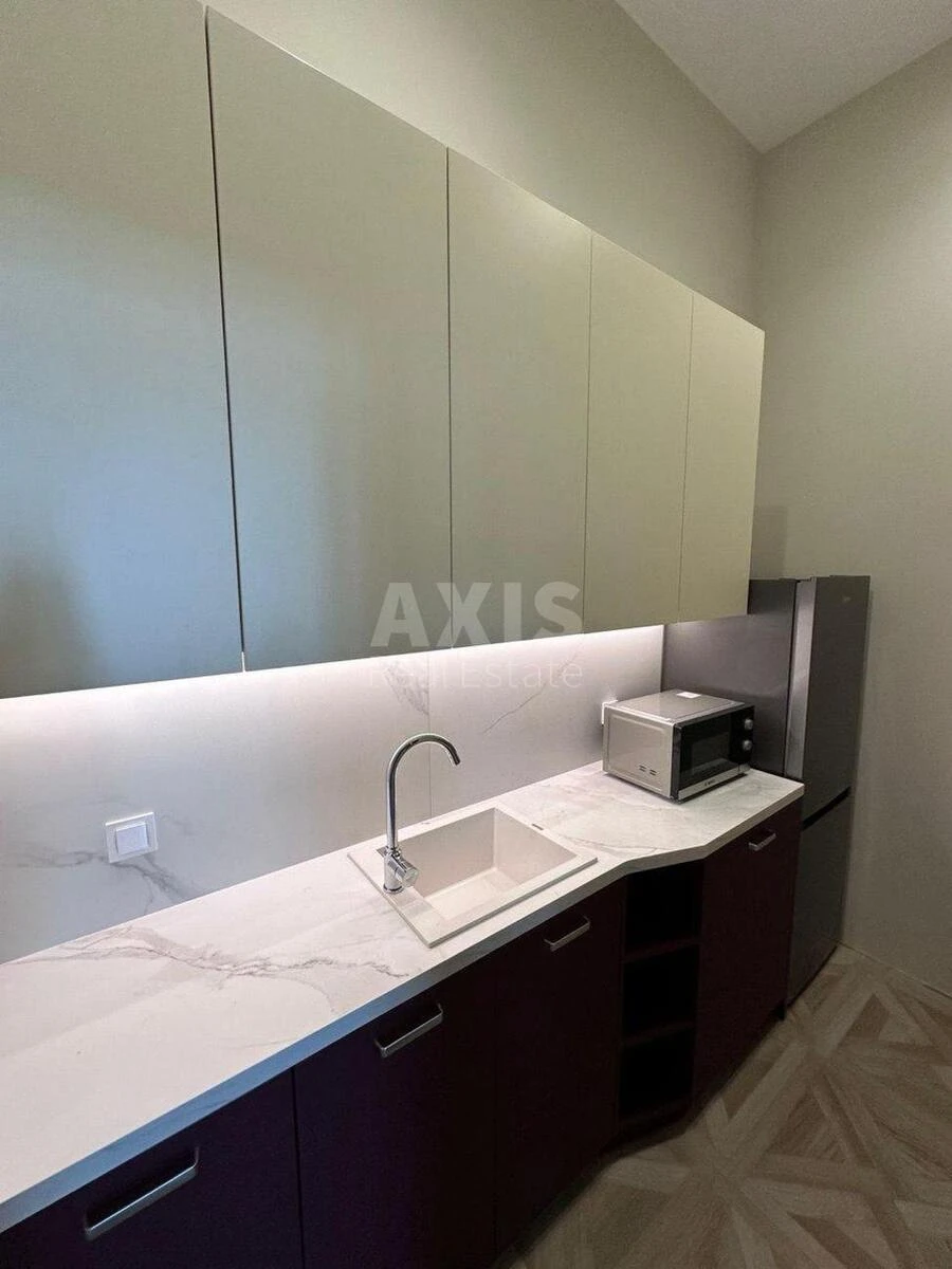 Офис ул. Руставели Шота 15Б, 135м27101519