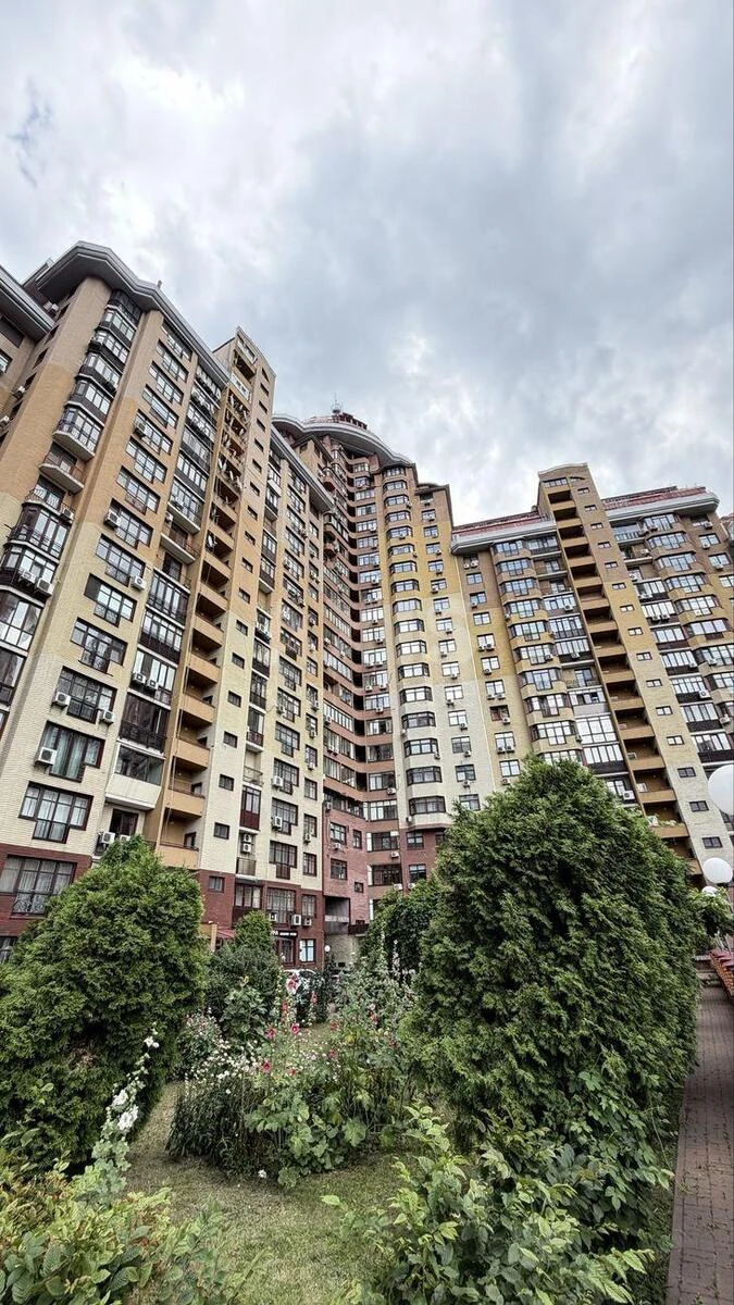 3к квартира ул. Евгения Коновальца 32Б7074715