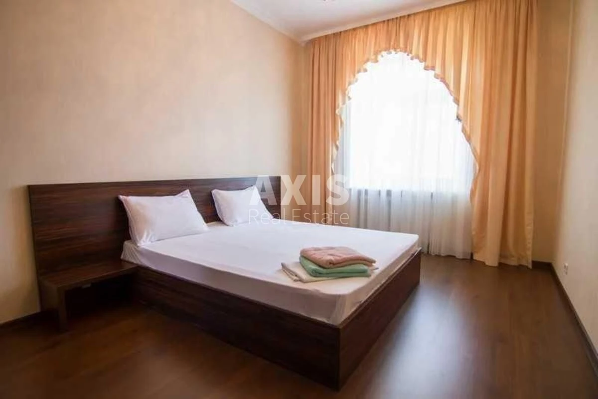 2k apartment vul. Jevgena Konoval'cja 7/9565143