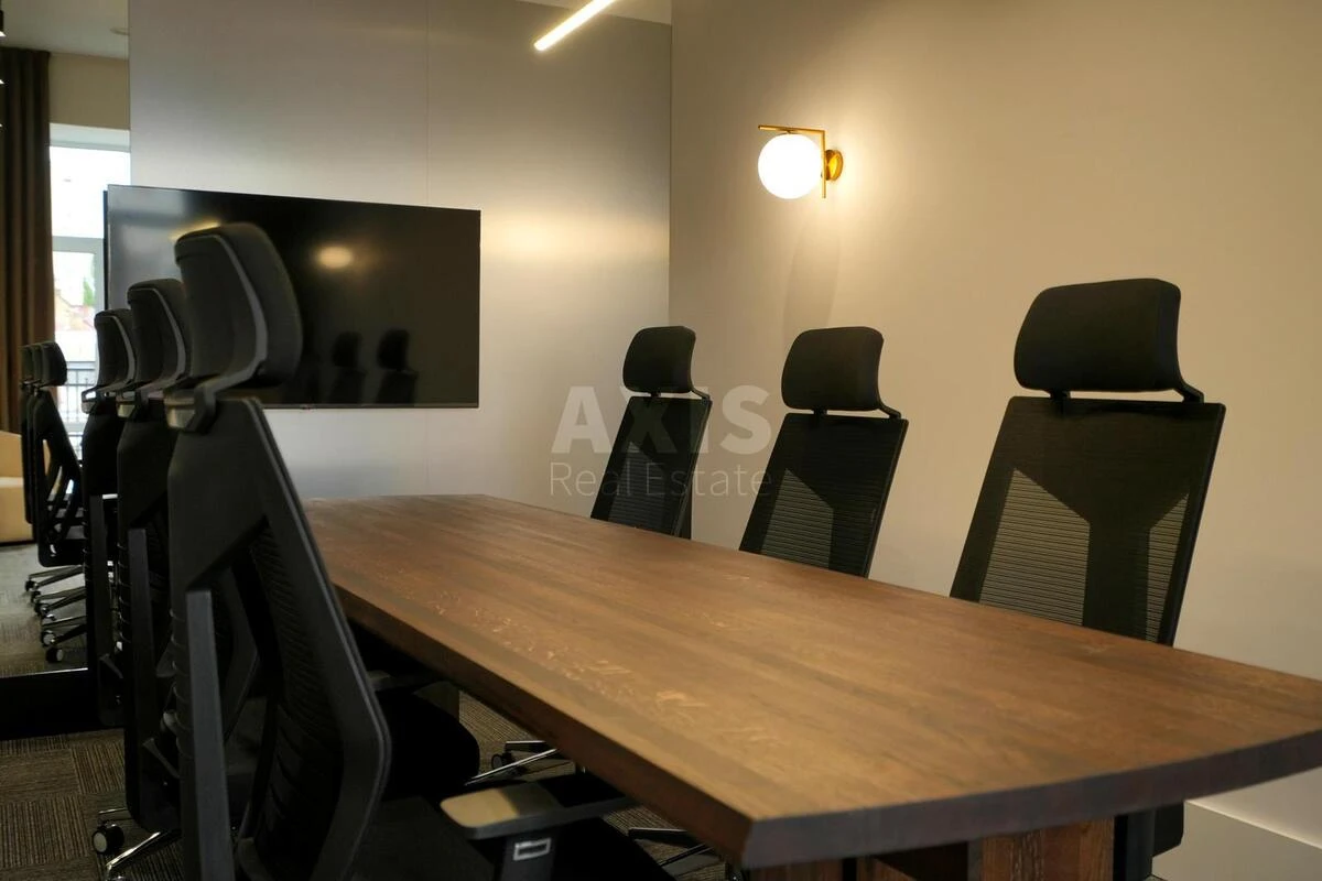 Office vul. Hmel'nyc'kogo Bogdana 51А, 570m26792117