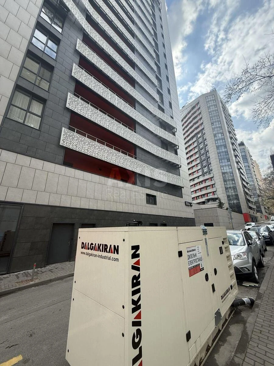 4k apartment vul. Lypkivs'kogo Vasylja Mytropolyta 16А7123722