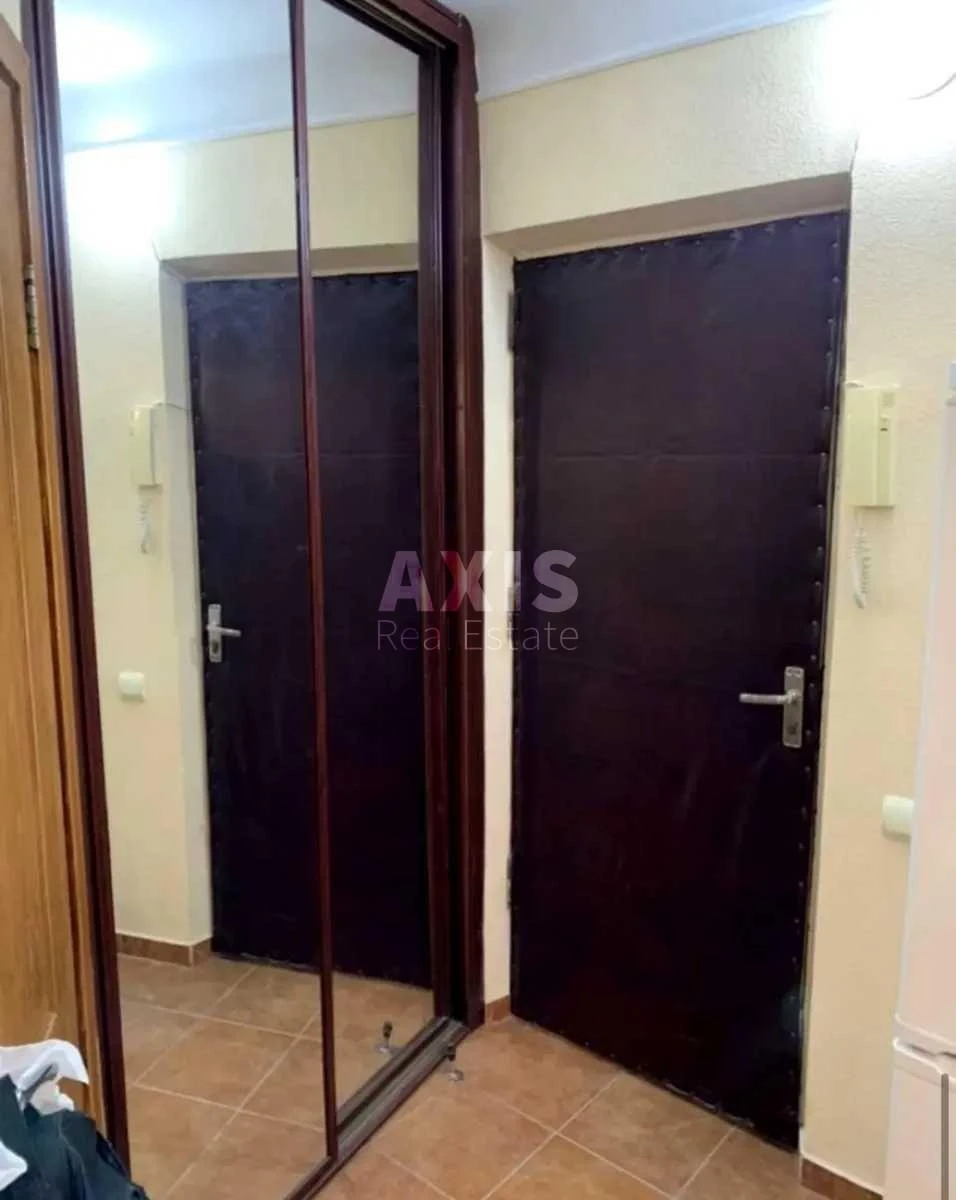 1k apartment pr. Voskresenskyy 15B695366