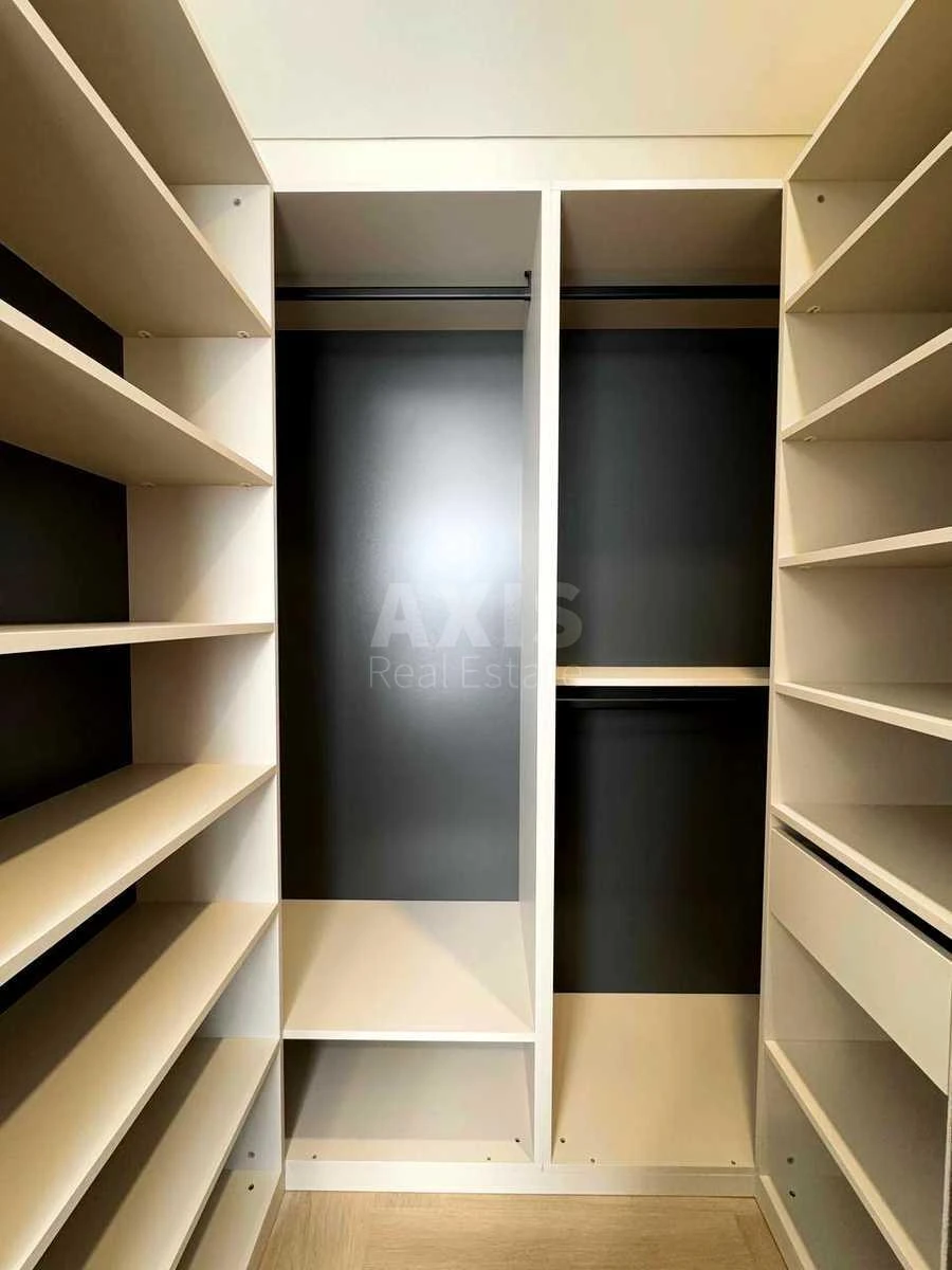 1k apartment vul. Prychal'na 10712929