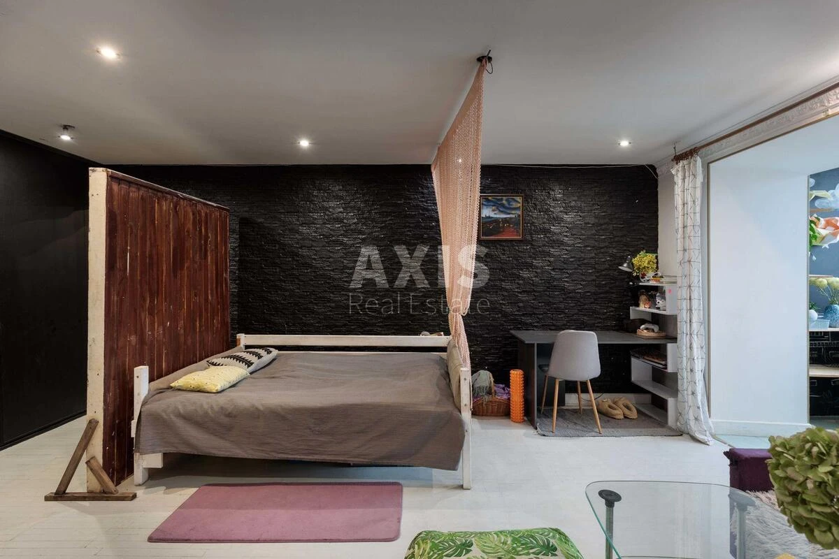 5k apartment pr-t Berestejskij 89551444