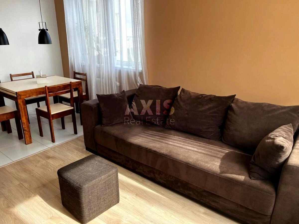 3k apartment vul. Mel'nykova fifty-one B677169