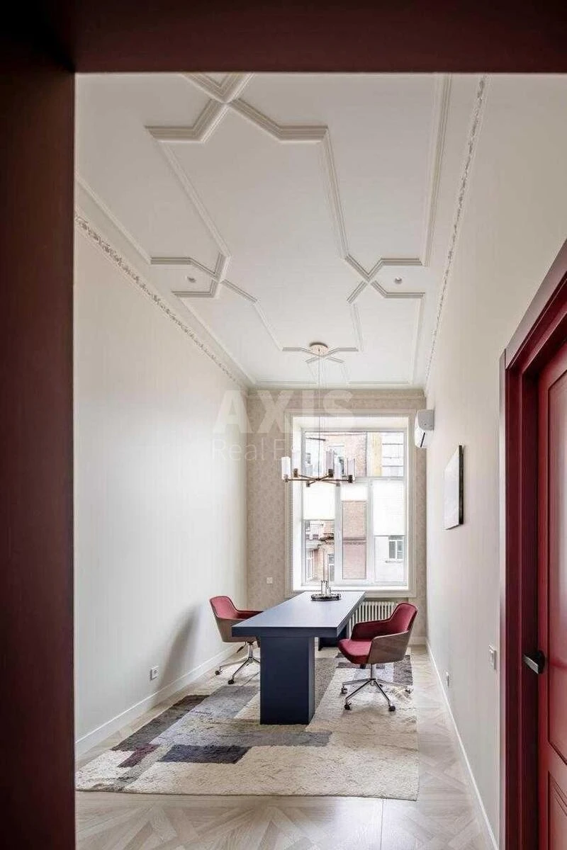 Office vul. Rustaveli Shota 15Б, 135m2672029