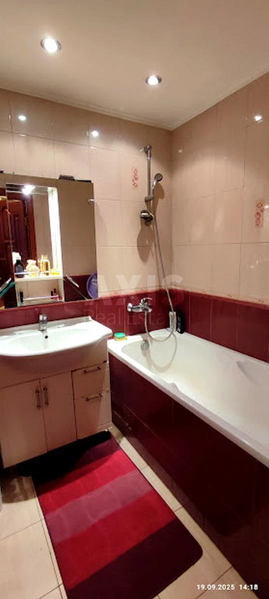 3k apartment pr-t Glushkova Akademika 476584412