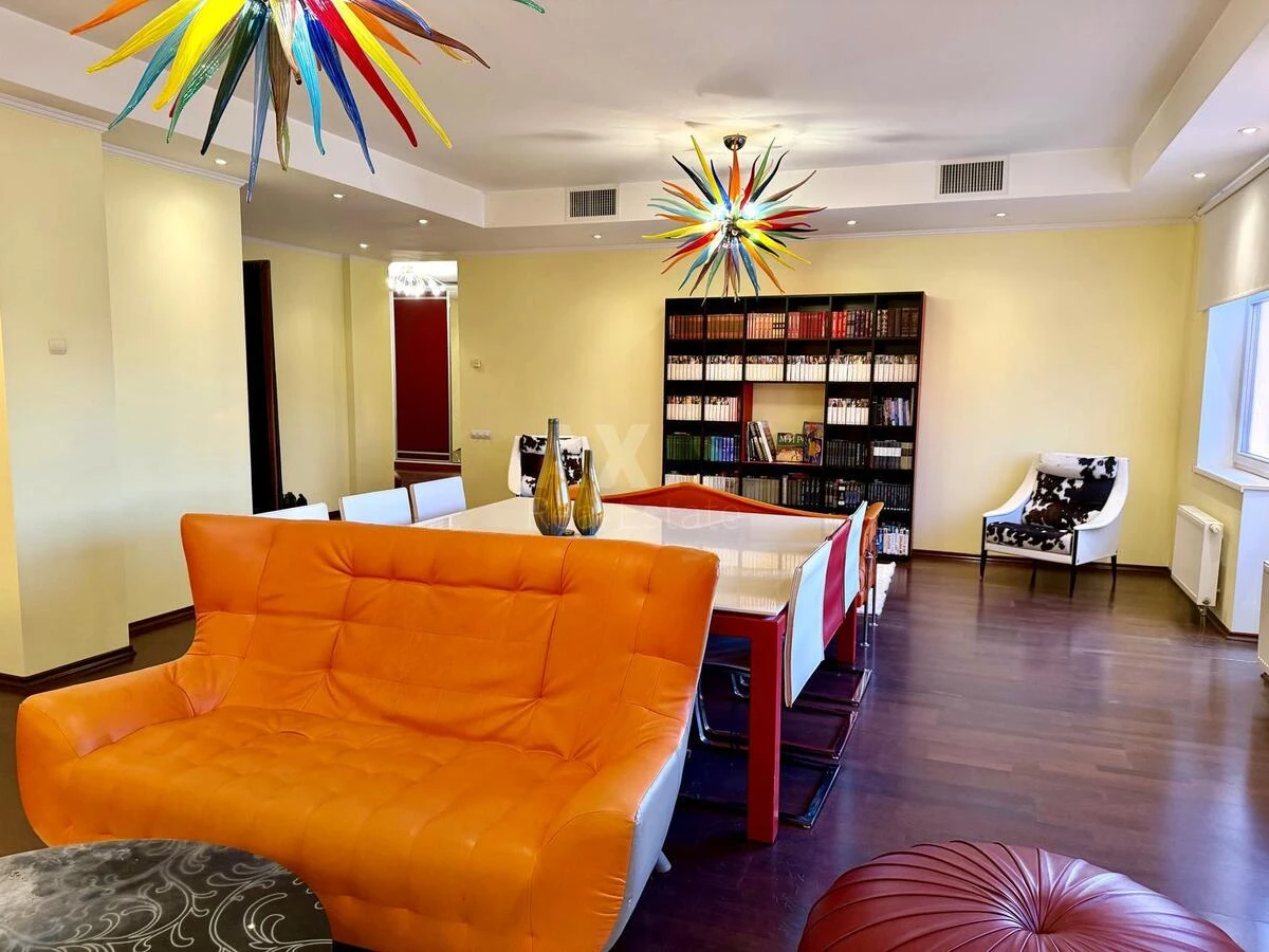 3k apartment bul. Shevchenka Tarasa 11658593