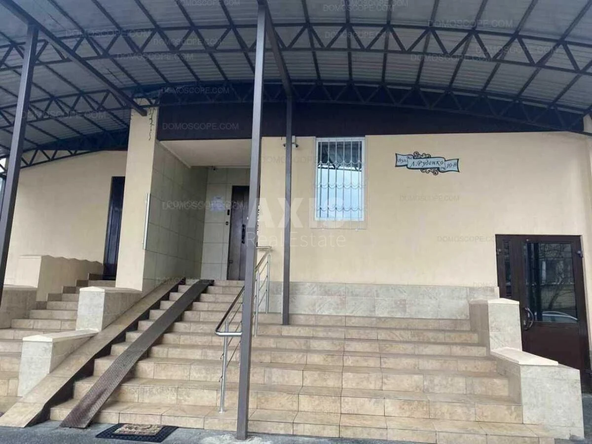 2к квартира ул. Руденко Ларисы 10В6633921