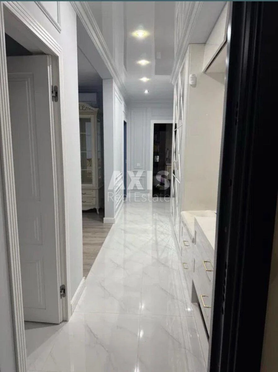 2k apartment pr-t Vidradnyj 2706723