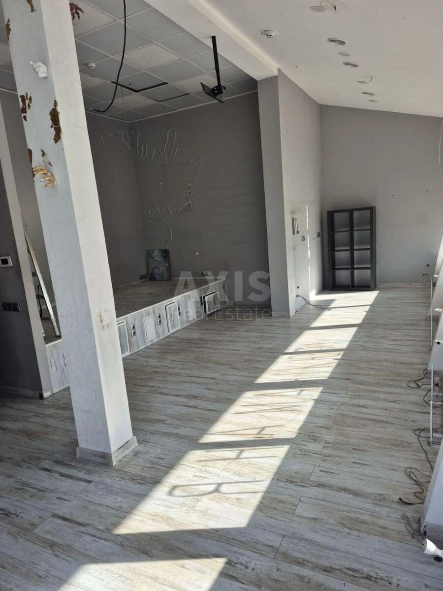 Trade object vul. Sverstjuka Jevgena 3Б, 61m2660899