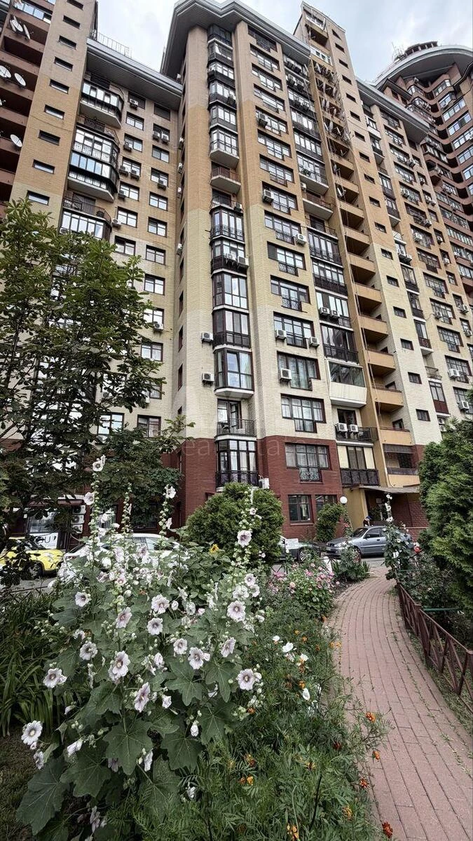 3к квартира ул. Евгения Коновальца 32Б7074716
