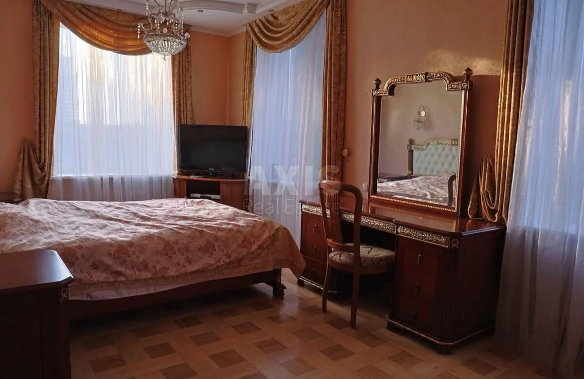 4к квартира спуск Кловский 17693363