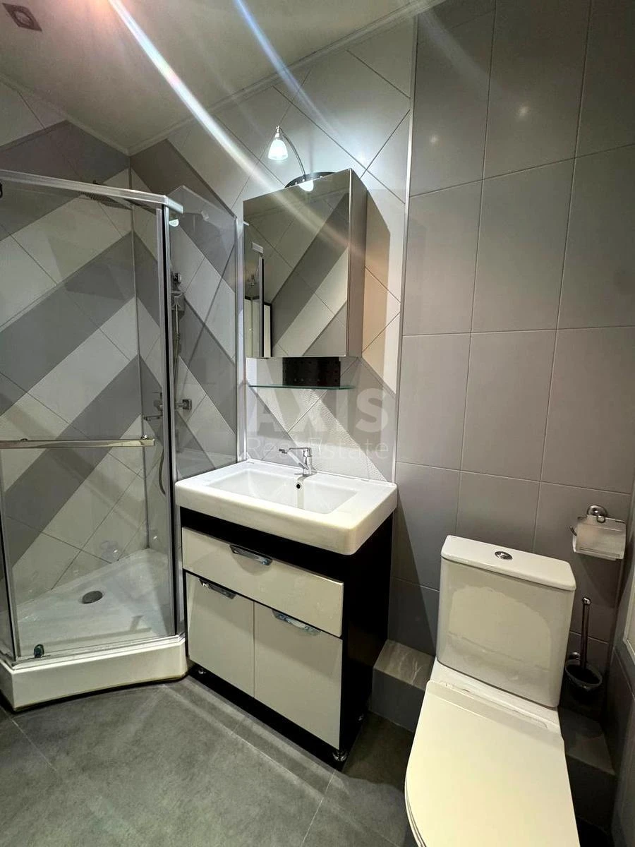 4k apartment vul. Dragomanova 316101011