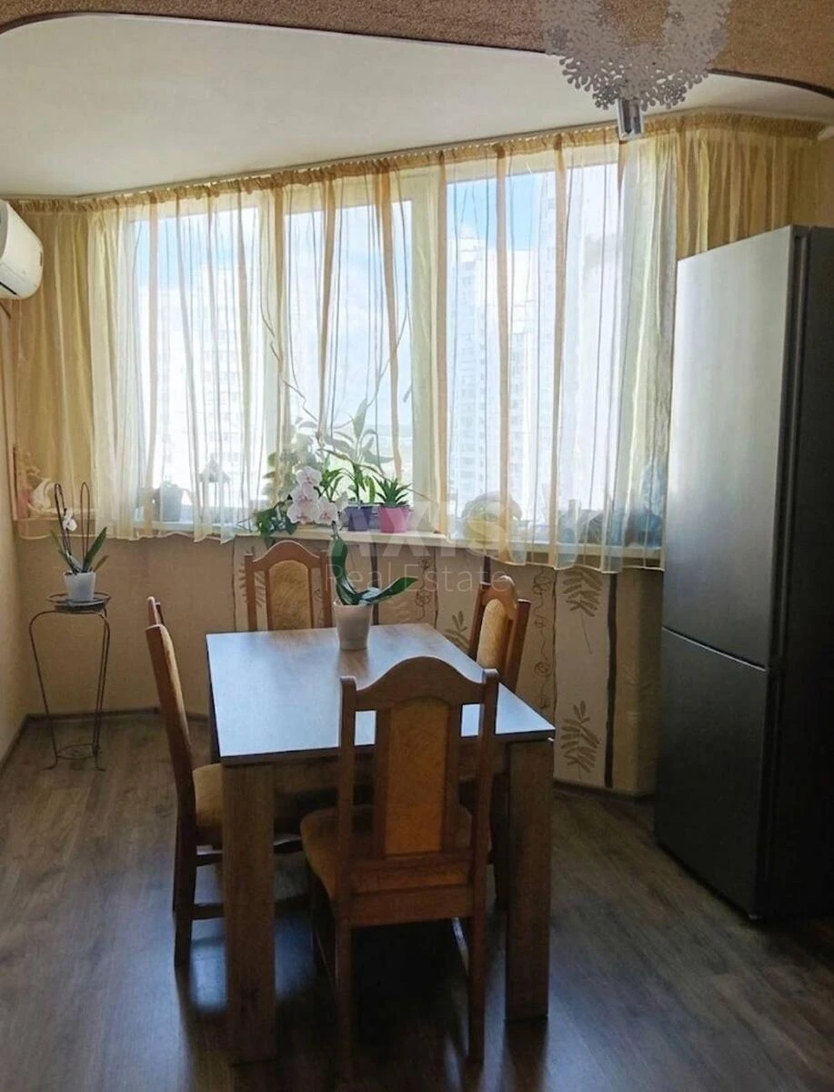 3k apartment vul. Liskivs'ka 28А708340