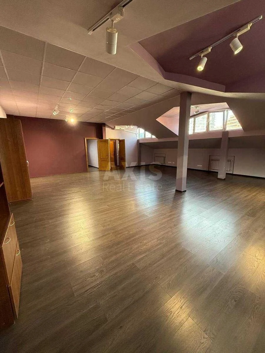 Office vul. Glybochyc'ka 40, 142m2667440