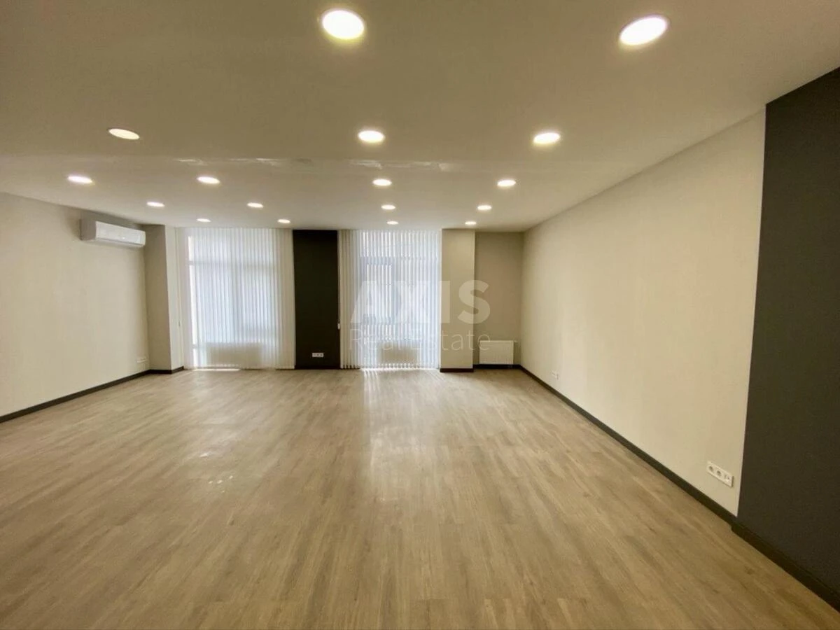Service object vul. Saperne Pole 5, 62m26832919