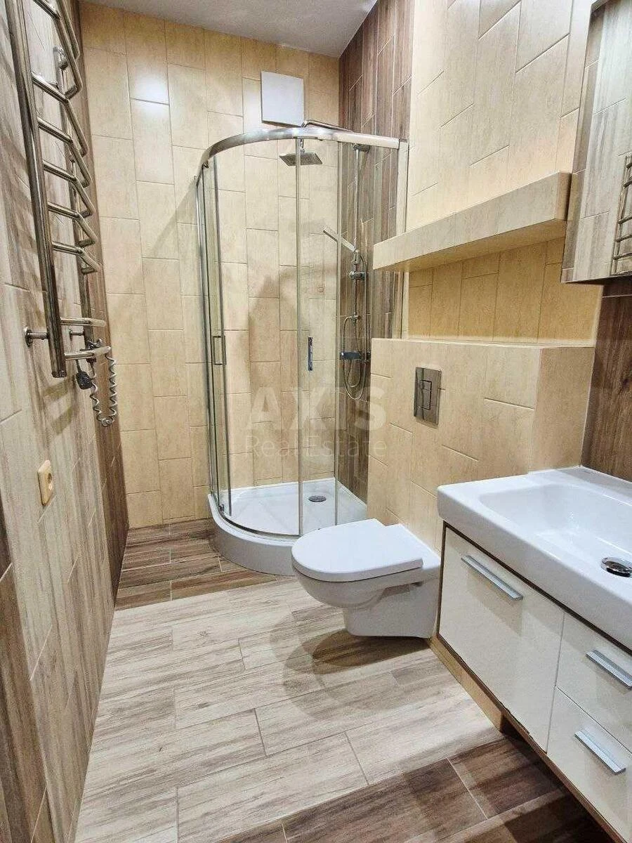 3k apartment vul. Parkovo-Syrec'ka 4Б6834211