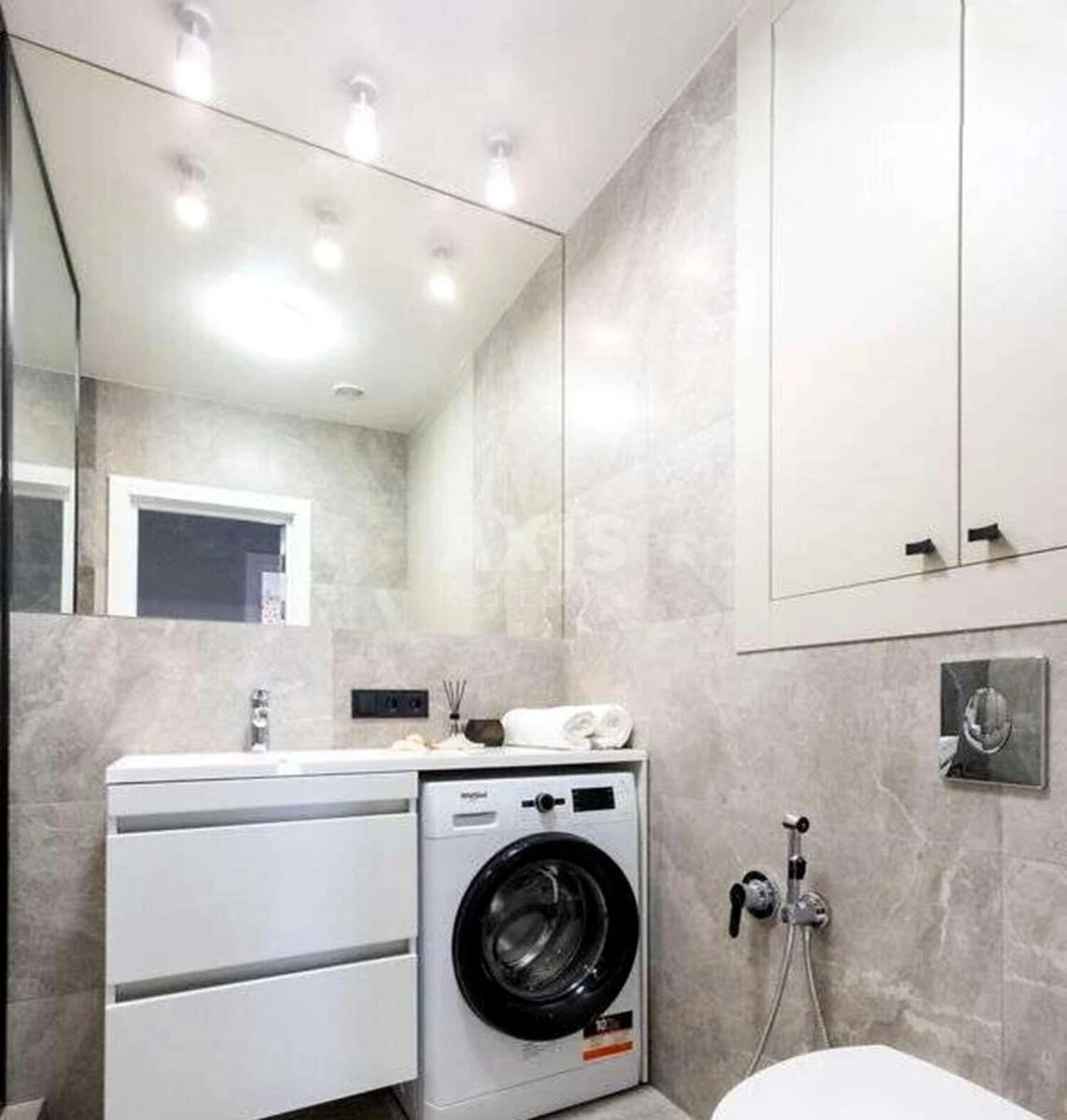 2k apartment pr-t Komarova Kosmonavta 466654810