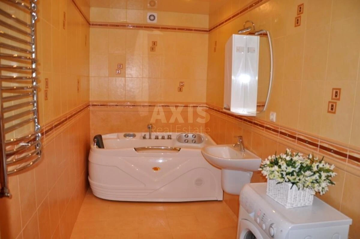 4k apartment vul. Kotel'nykova Myhajla 1655086