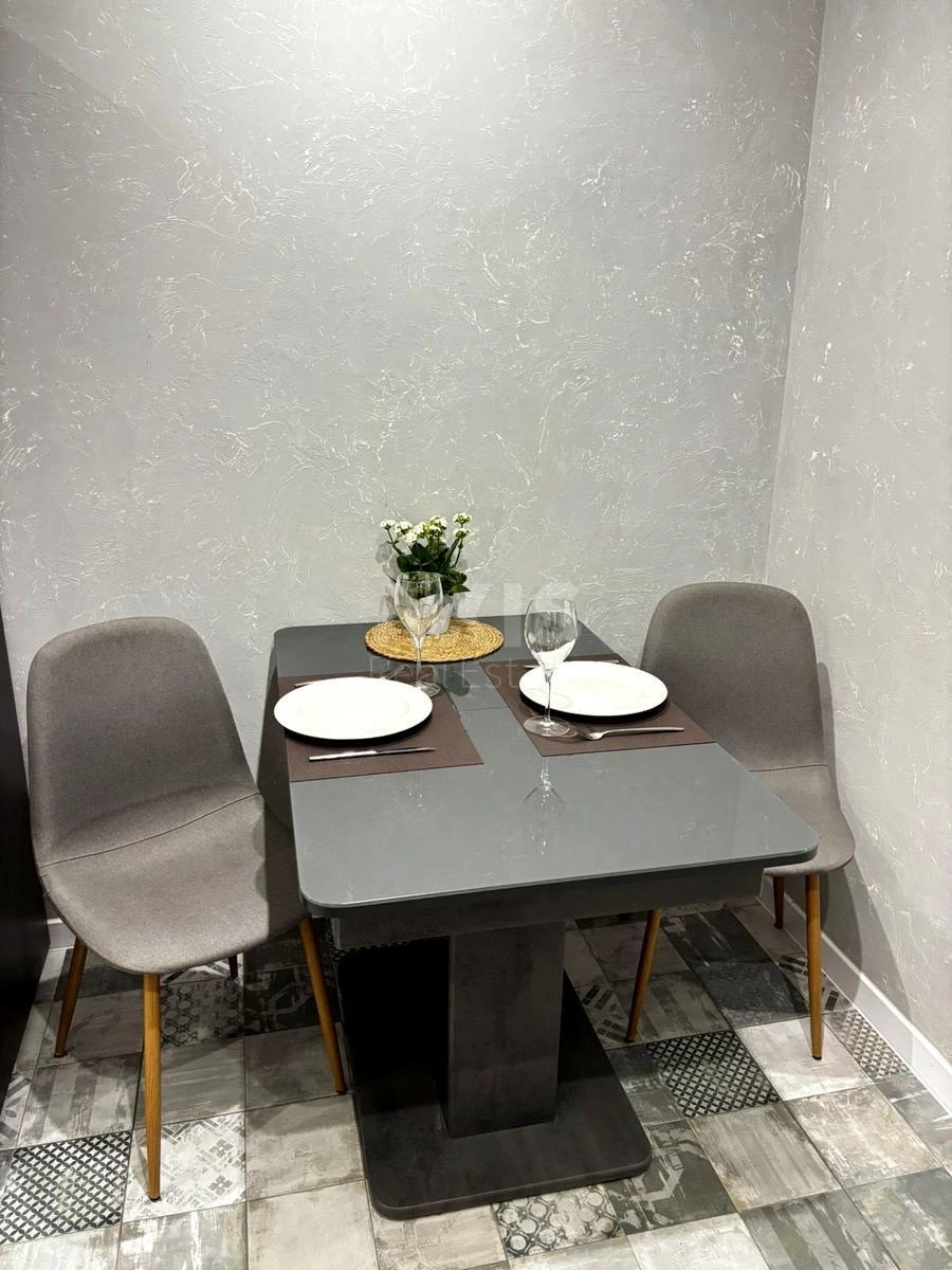 1k apartment vul. Akademika Jefremova 7А668141