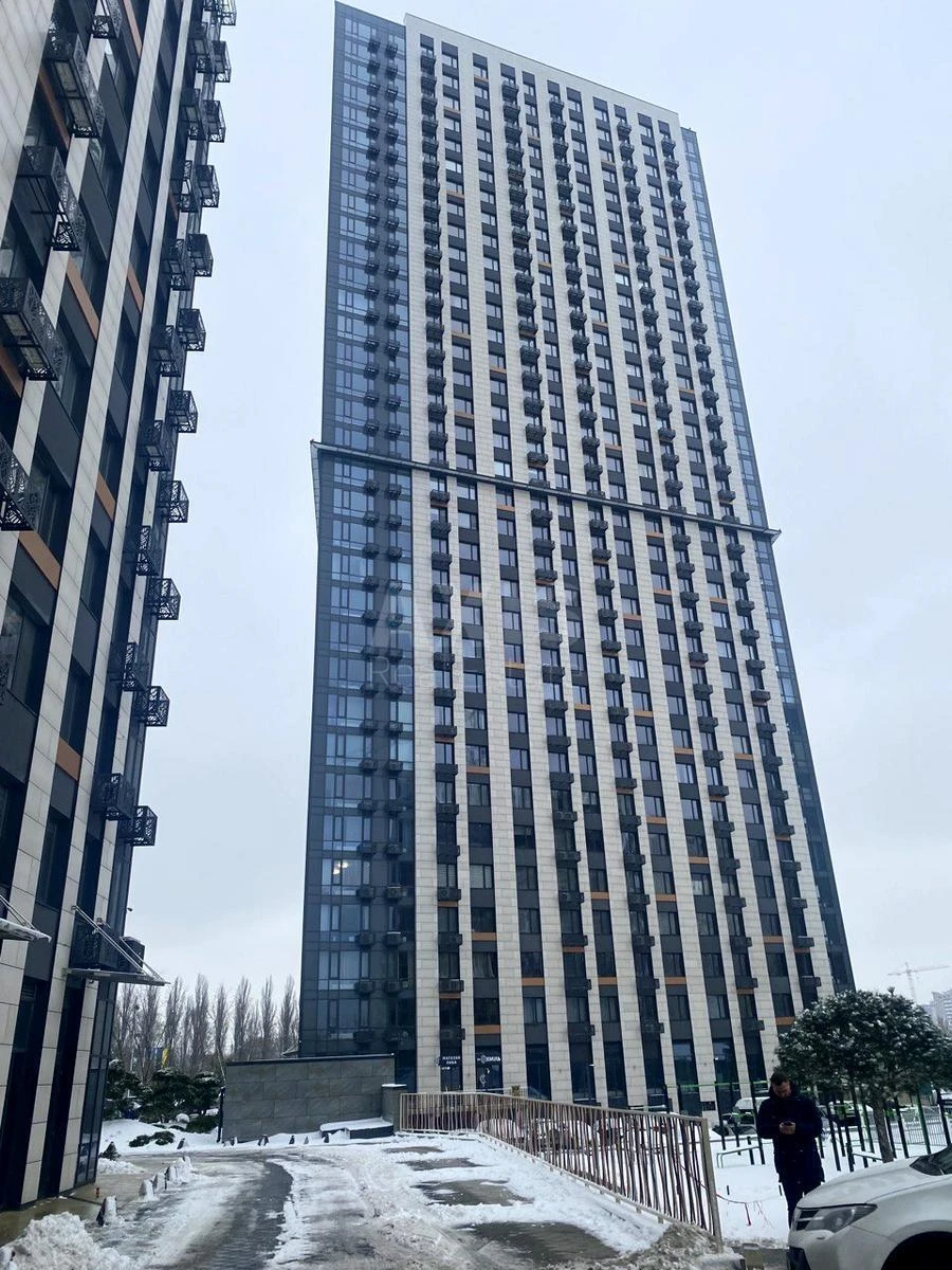 1к квартира ул. Заболотного Академика 1А668305