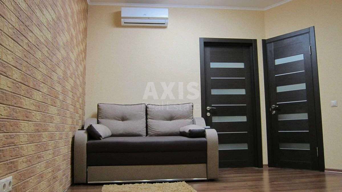 1k apartment vul. Ryz'ka 73Г652323