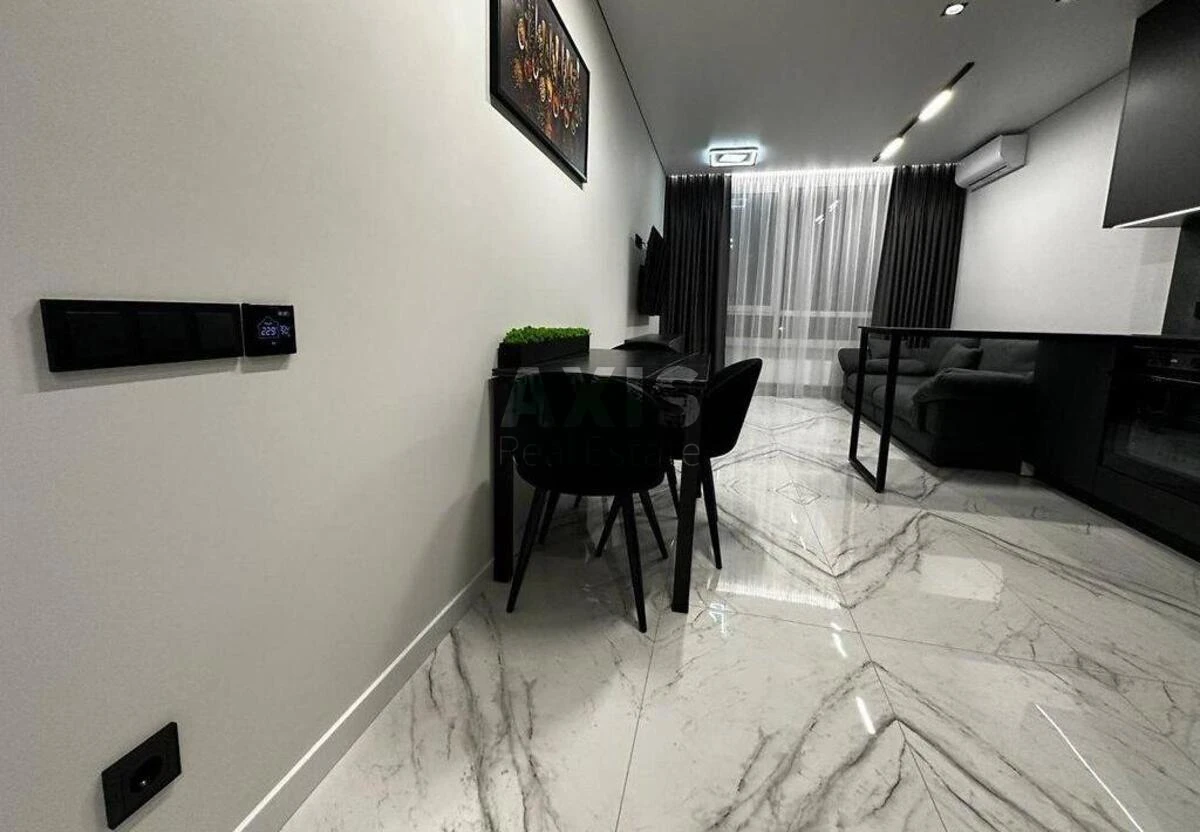 2k apartment vul. Prychal'na 12502845