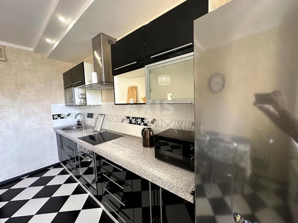 2k apartment vul. Knjazhyj Zaton 2166856