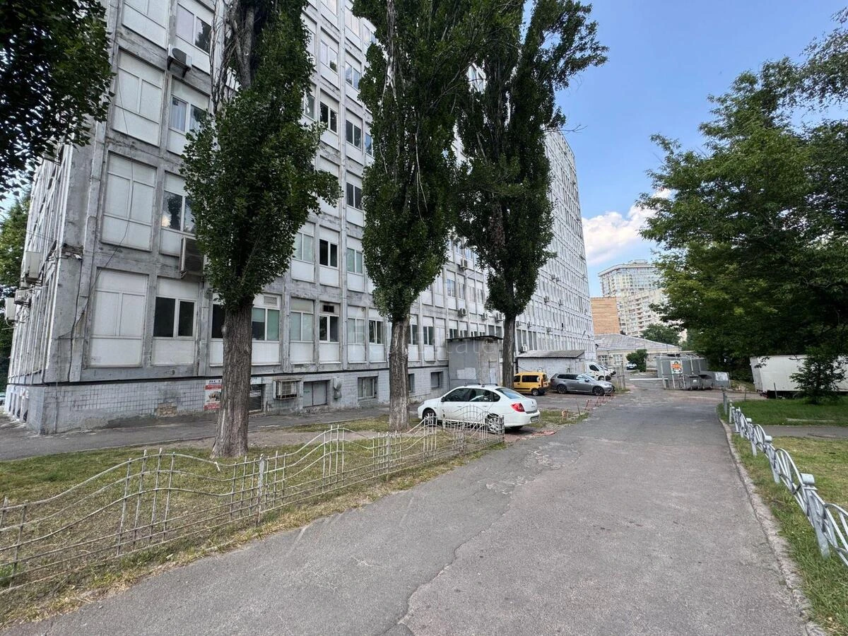 Объект торговли ул. Соломенская 5, 10500м2586484