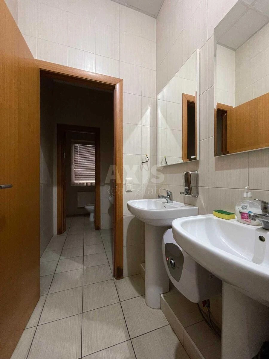 Office vul. Sichovyh Stril'civ 52А, 250m2675834