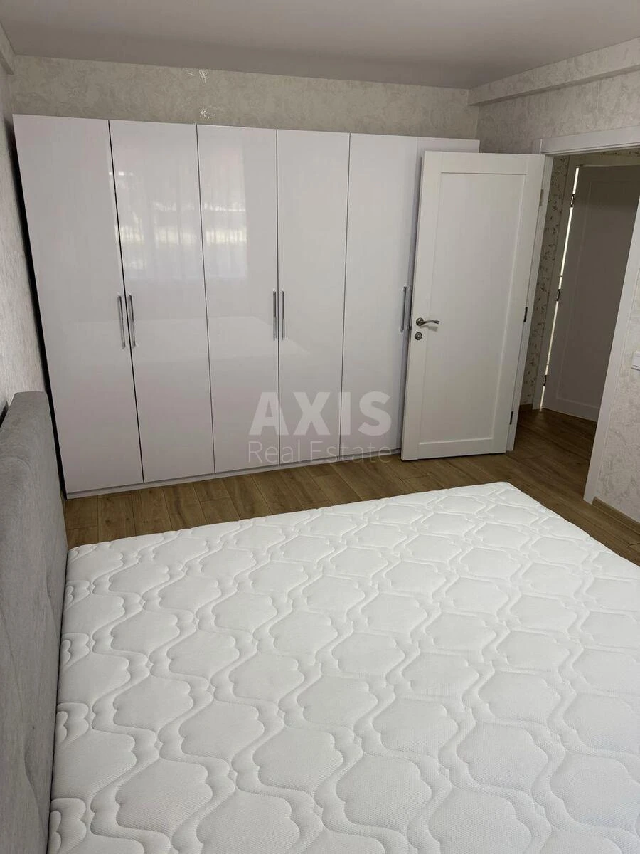 3k apartment vul. Parkovo-Syrec'ka 10706572