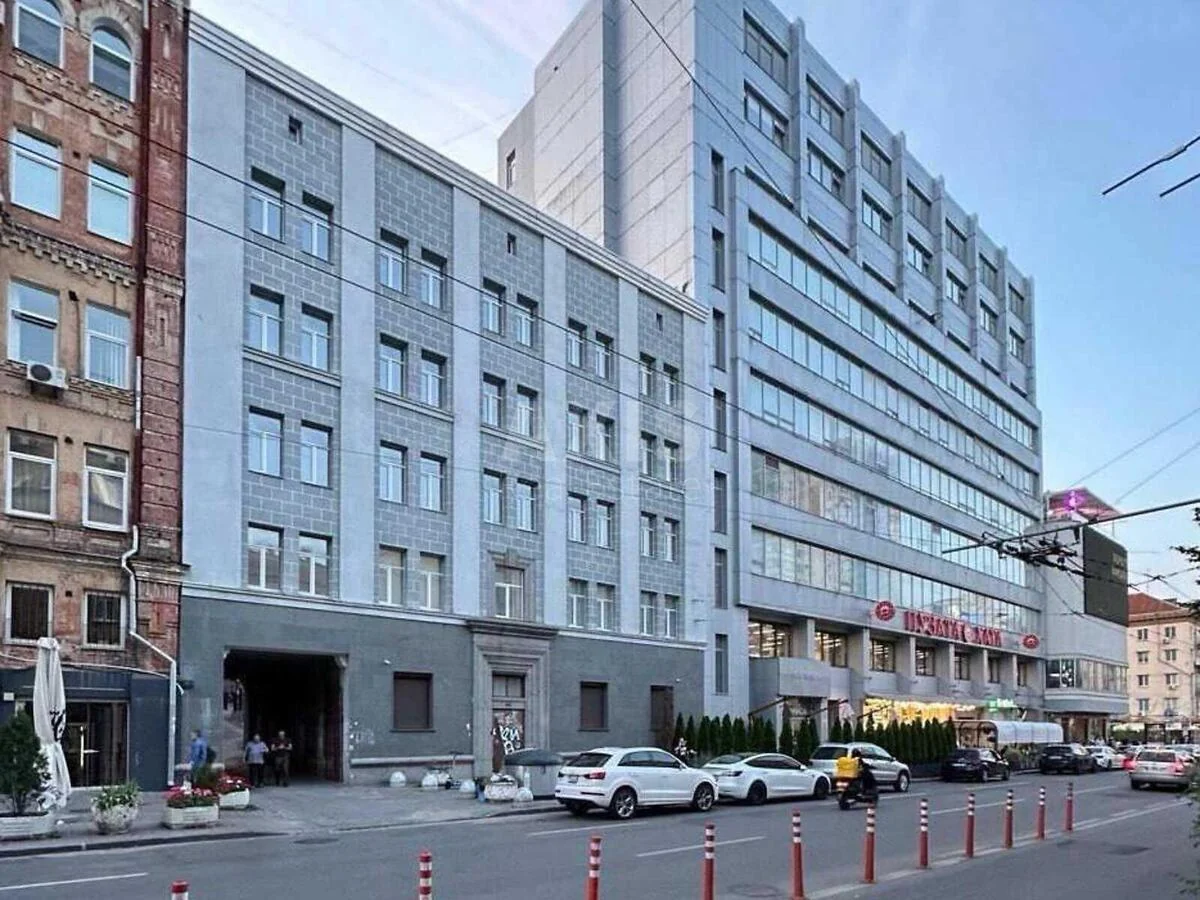 Trade object vul. Rustaveli Shota 18, 1200m2