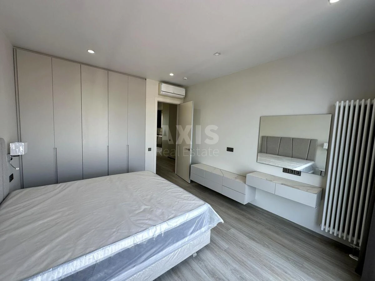 3k apartment vul. Antonovycha 118/9689766