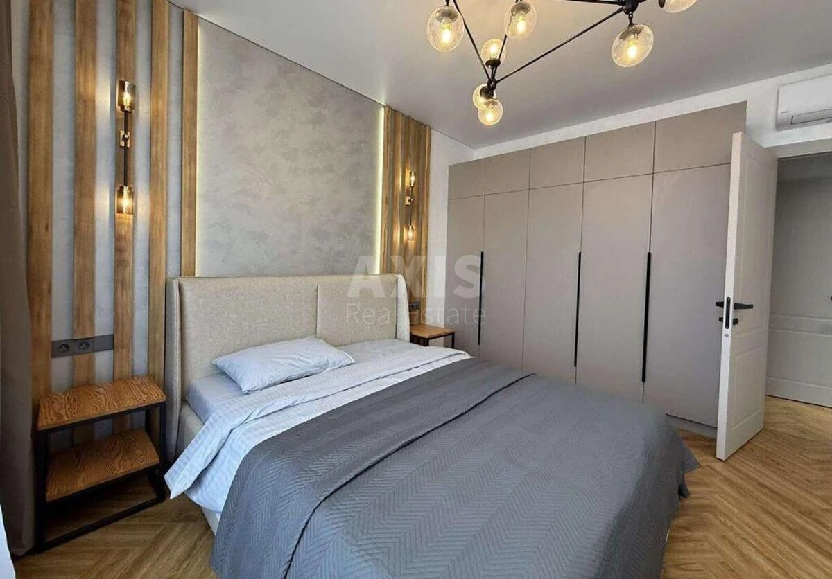 2k apartment vul. Oleksandra Olesja 27А709405