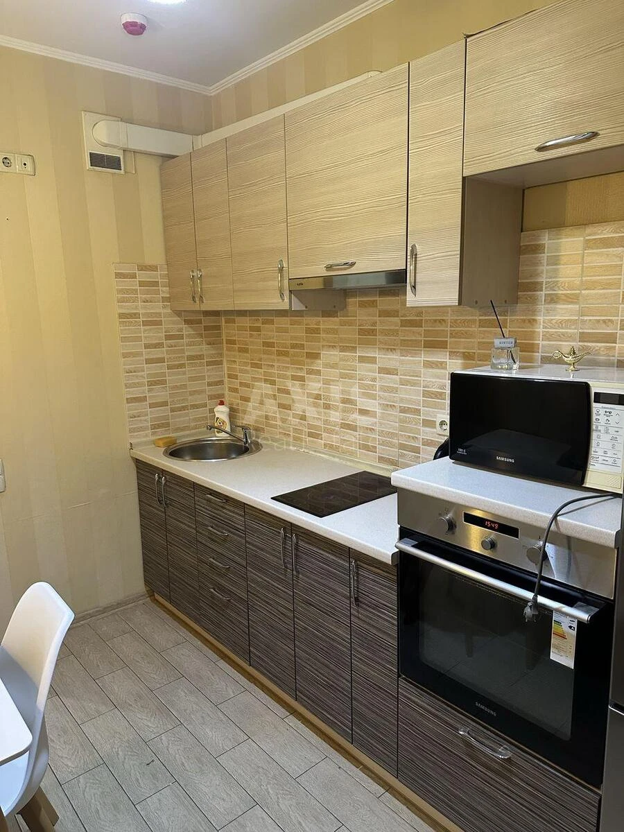 1k apartment vul. Bogatyrs'ka 6А663160