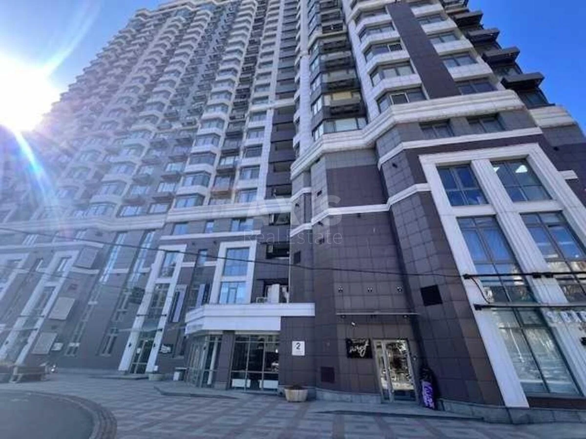 Office vul. Jevgena Konoval'cja 34, 111m2663001