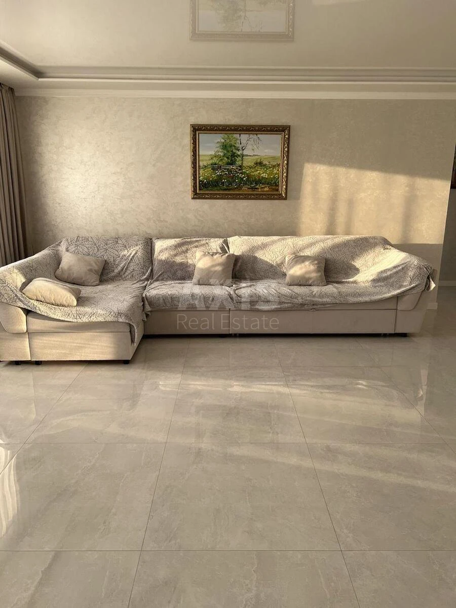 5k apartment vul. Levka Lukyanenka 13А676945