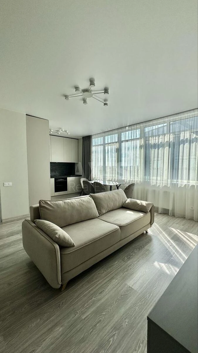 2k apartment vul. Brativ Chybinyeyevykh 8693020