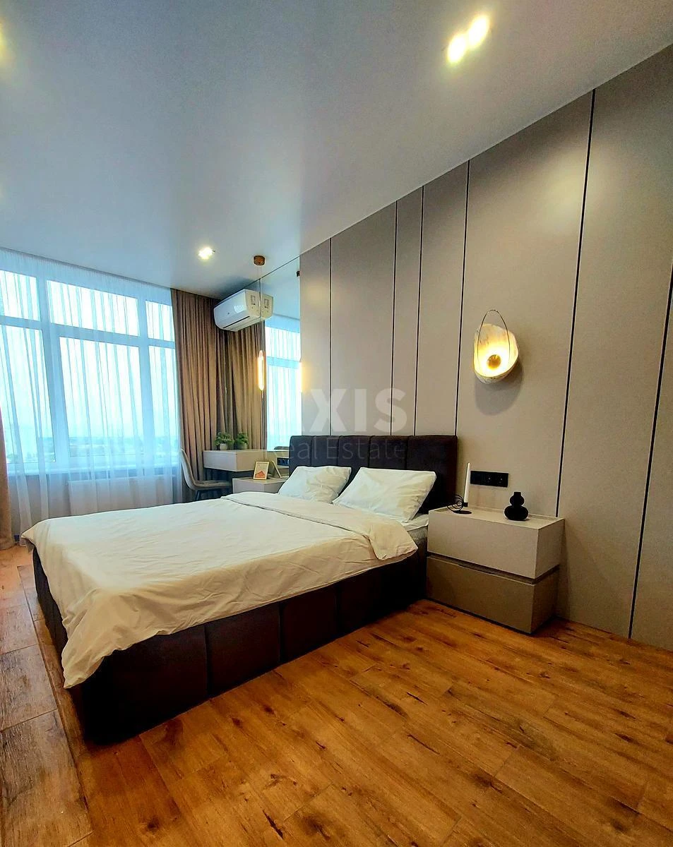 1k apartment vul. Sverstjuka Jevgena 6Е677714