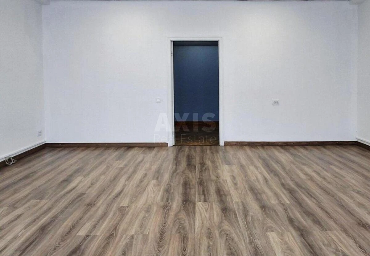 Office vul. Sverstjuka Jevgena 17, 33m2640730