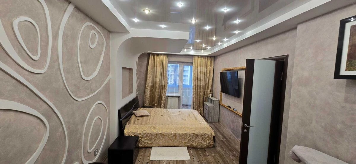 1к квартира пр-т Голосеевский 27642135