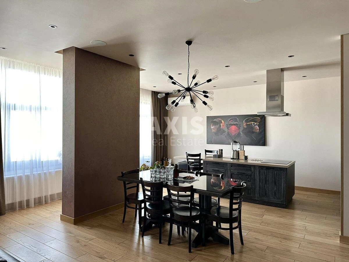 2k apartment vul. Jevgena Konoval'cja 36Є650910