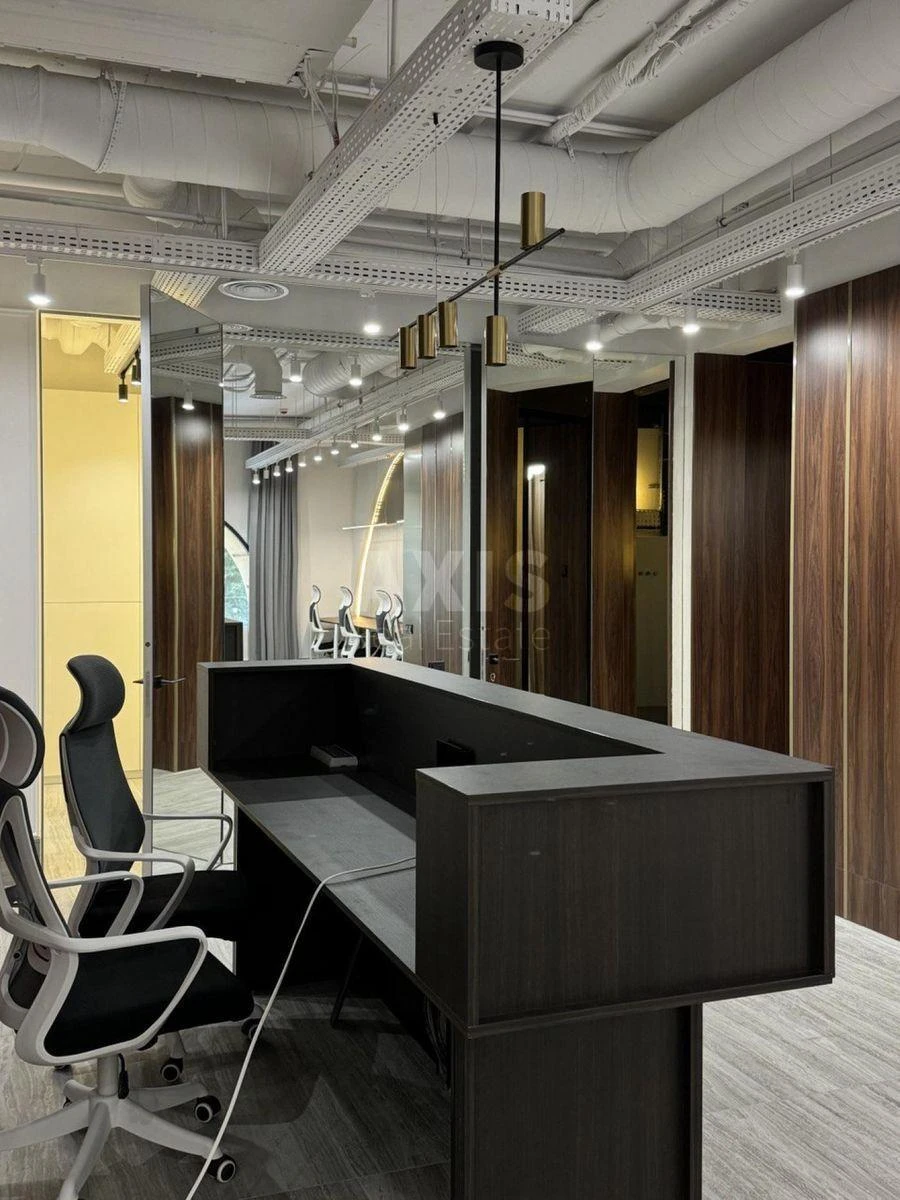 Office vul. Bul'varno-Kudrjavs'ka 15А, 202m2579784