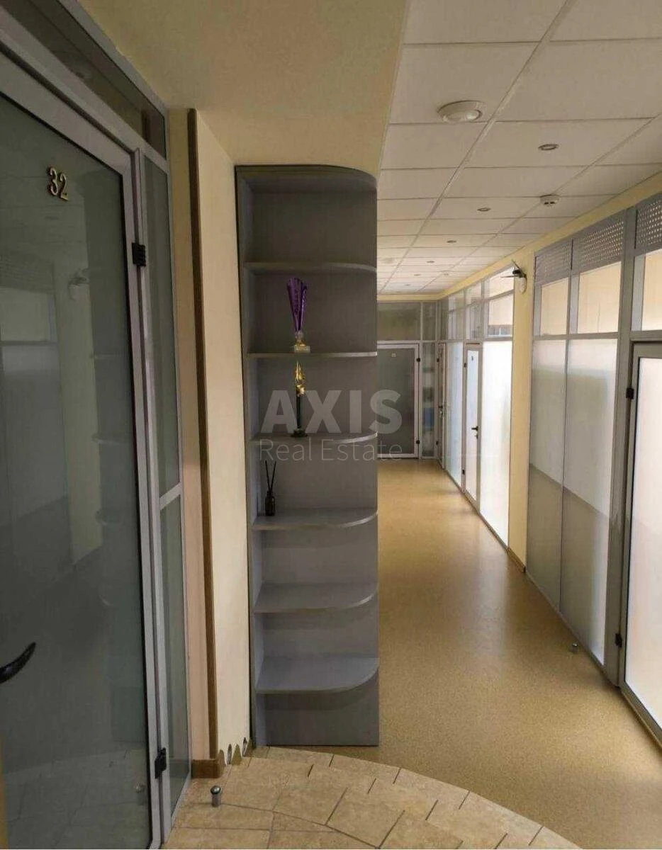 Trade object vul. Vitrjani Gory 3, 563m2635448